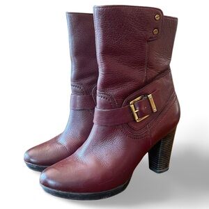 Clarks Burgundy Red Leather Mid-Calf Heel Boots with Gold Buckle Detail size 9
